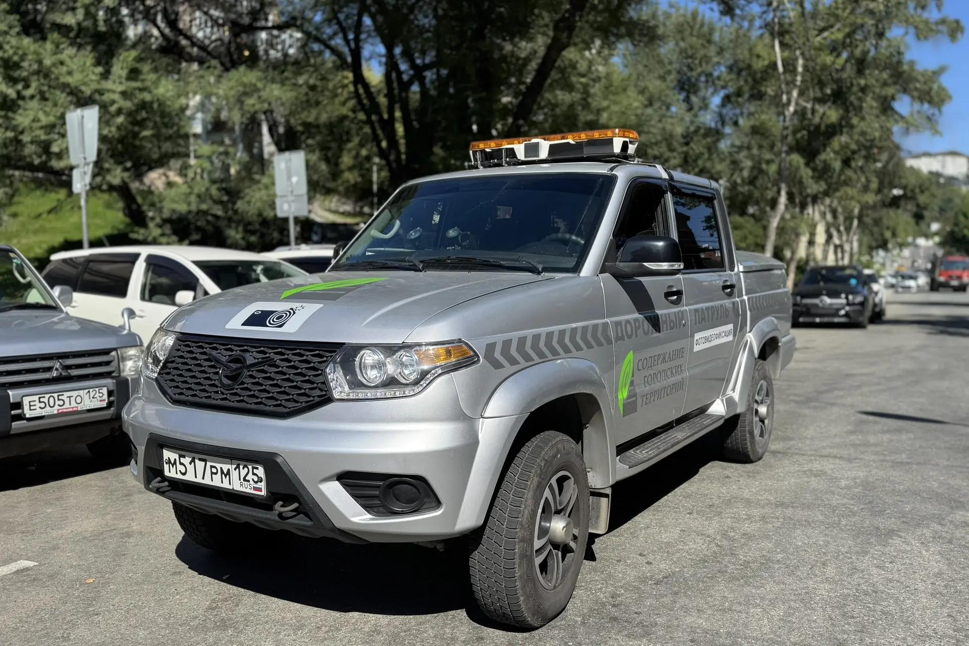 Более 4 тысяч нарушений ПДД зафиксировали парконы в первый месяц лета во Владивостоке.